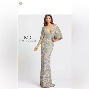 Macduggal evening gown dresses 4574 size 8 NWT $698 regular price